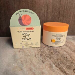 NIB BONNY HILL SNAIL VITA Cream